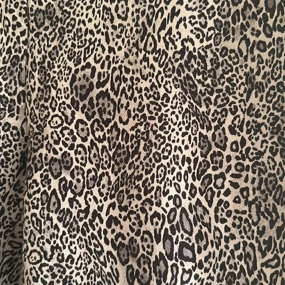 Chicos Women’s Shadow Leopard Medium Weight Ankle Length Legging Chicos Sz 2R 12